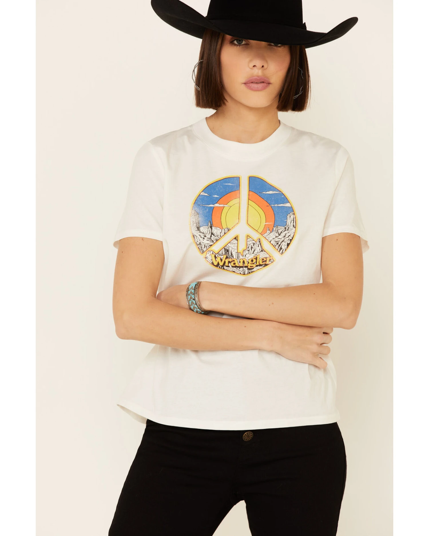 Wrangler Modern Women's Vintage Peace Sign Logo Graphic Tee 5 Wrangler Modern Women's Vintage Peace Sign Logo Graphic Tee - Image 3