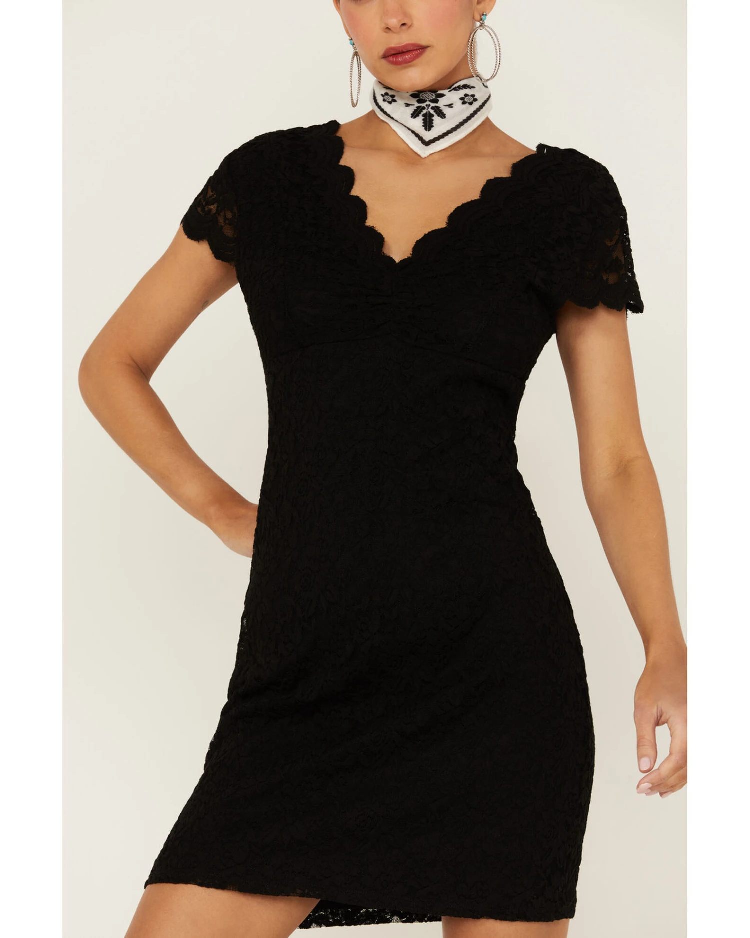 Panhandle Women's Scalloped Lace Bodycon Dress 4 Panhandle Women's Scalloped Lace Bodycon Dress - Image 2