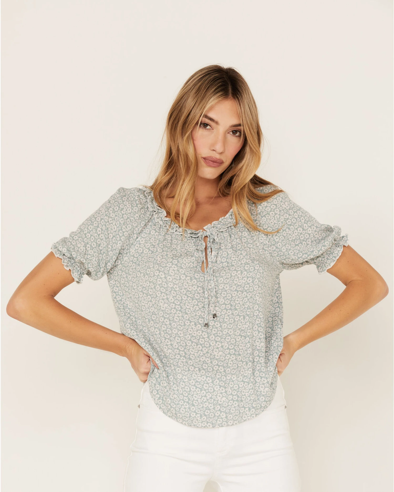 Jolt Women's Ditsy Floral Print Short Puff Sleeve Ruffle Shirt 3 Jolt Women's Ditsy Floral Print Short Puff Sleeve Ruffle Shirt