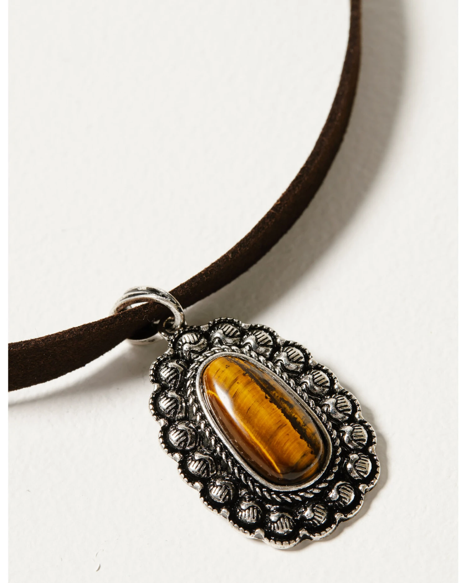 Shyanne Women's Bisbee Falls Concho Choker Necklace Set 4 Shyanne Women's Bisbee Falls Concho Choker Necklace Set - Image 2