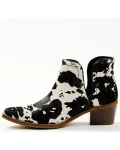 Myra Bag Women's Easy Going Cow Hair Western Booties - Snip Toe -Twisted X Sales 2000377437 001 P3