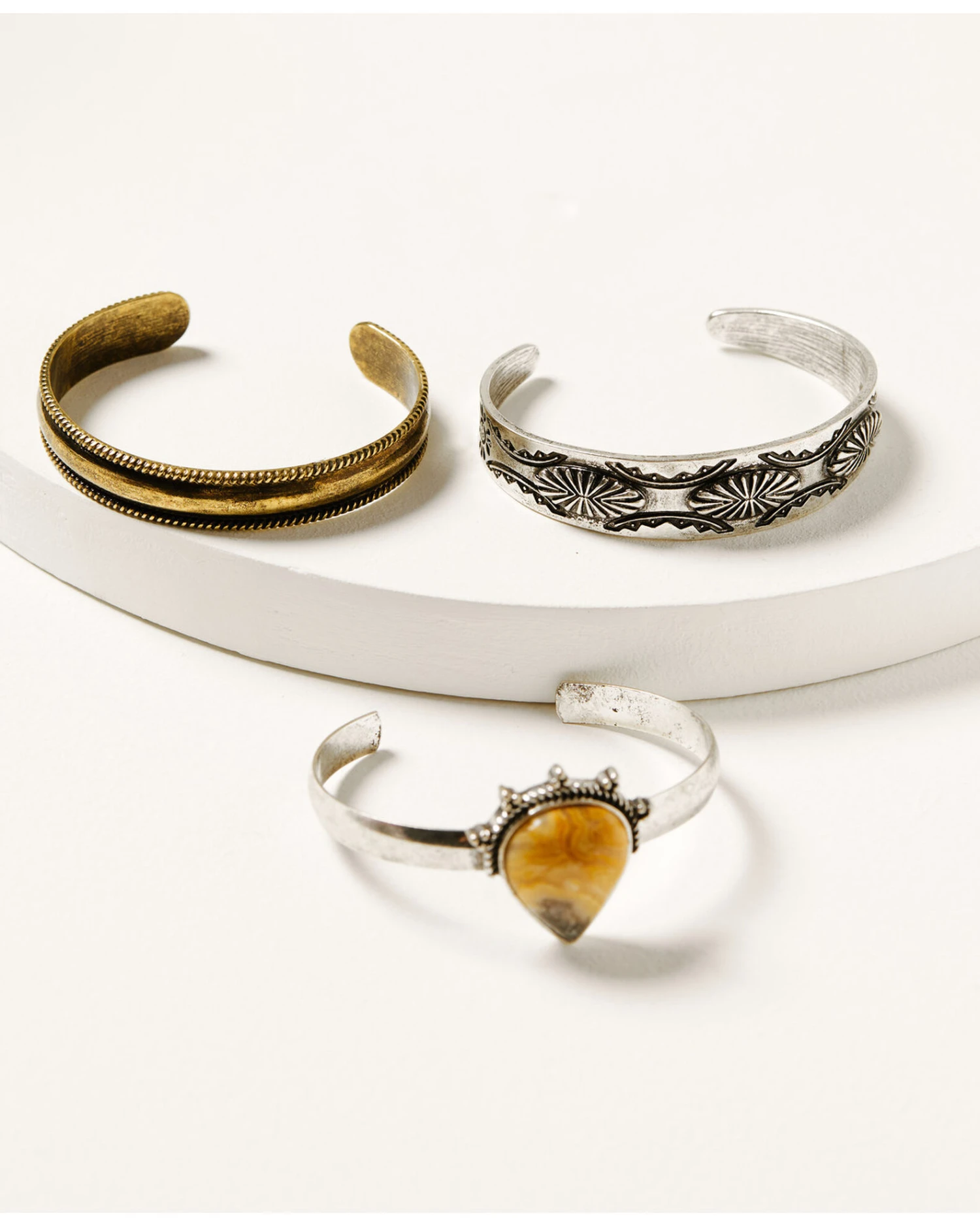 Shyanne Women's Silver & Gold 3-piece Cuff Bracelet Set 3 Shyanne Women's Silver & Gold 3-piece Cuff Bracelet Set